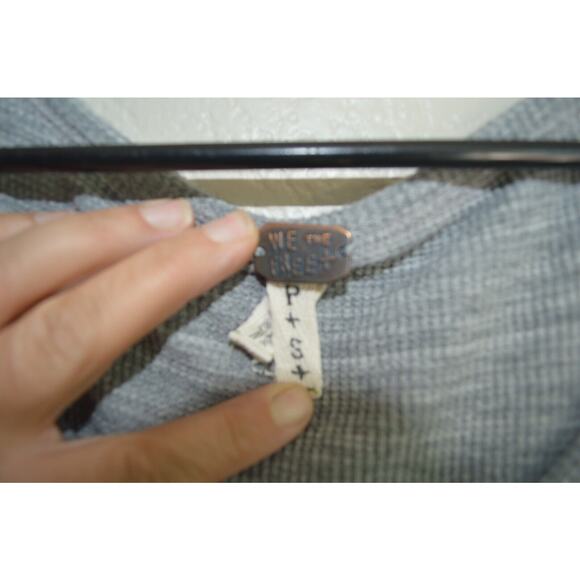 Free People We the Free Coastline Thermal Henley Peplum Tunic Top in Gray Size S - Picture 10 of 10
